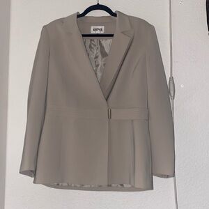 Kasper long sleeve  beige blazer